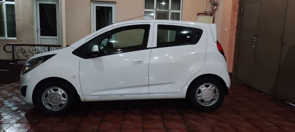 Продаётся своё автомобиль СПАРК 2017 года