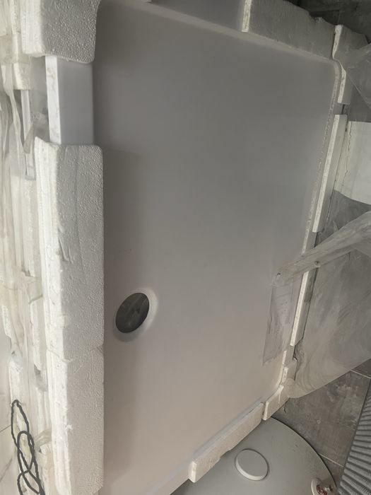 Душевой каменный поддон