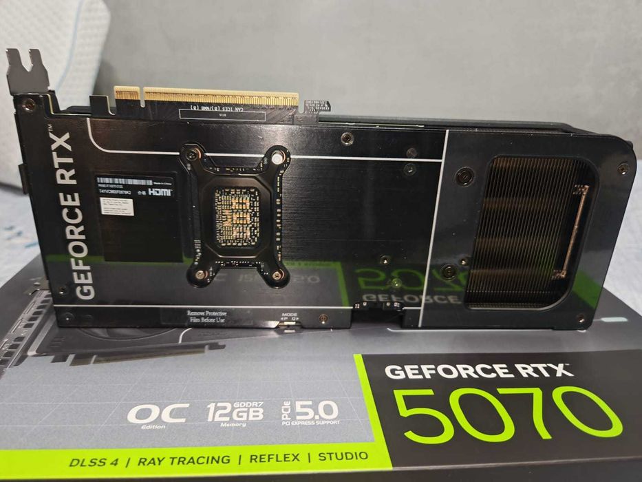 Видеокарта ASUS PRIME GEFORCE  RTX 5070 OC Edition 12gb