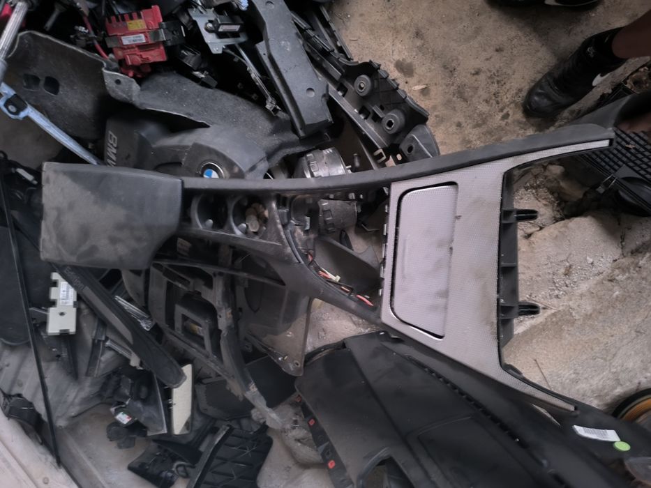Централна конзола Бмв е87 120д 118д n47 143кс 177кс bmw e87 e81 e82