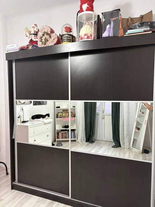 Dressing usi glisante in stare foarte buna