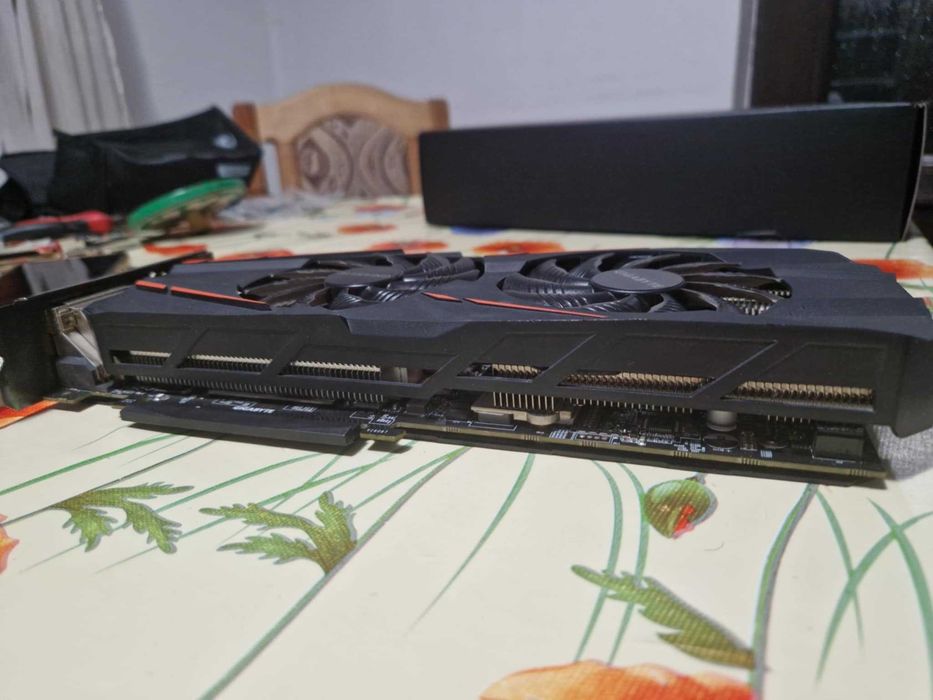 GTX 1060 6GB / 192 bit