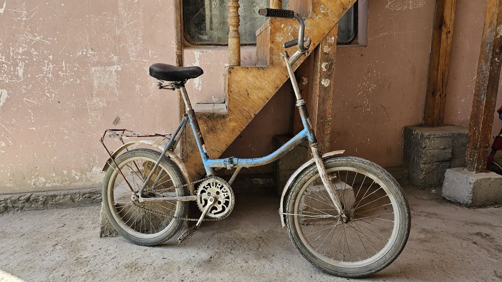 Десна Велосипед сотилади юриб турибди