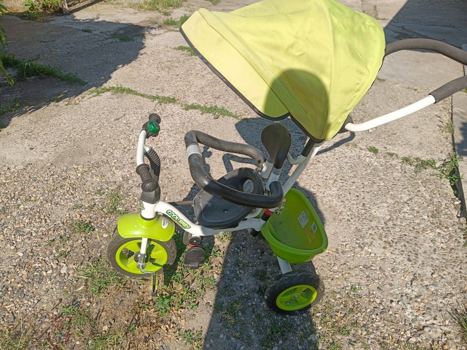 Tricicleta și scaun masa