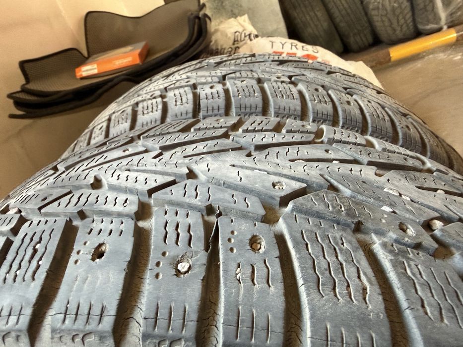 Продам резину 205/55/16