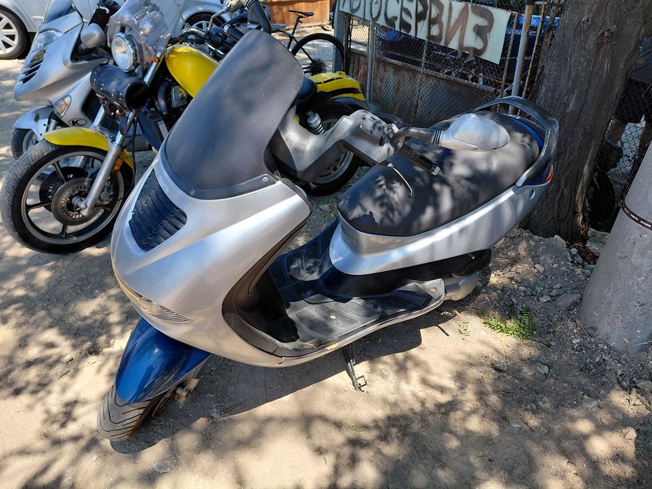 Мотоциклет Peugeout Elystar 125