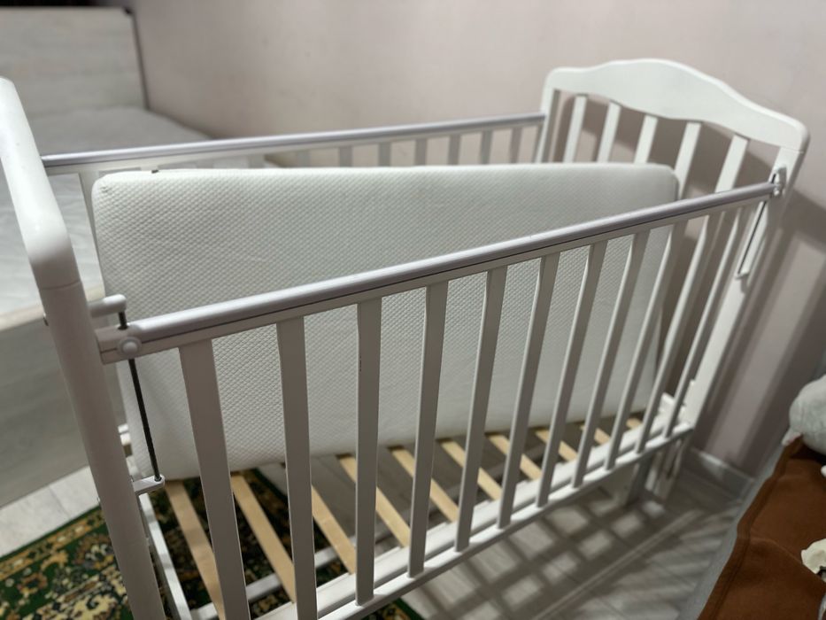 Продам детскую кроватку