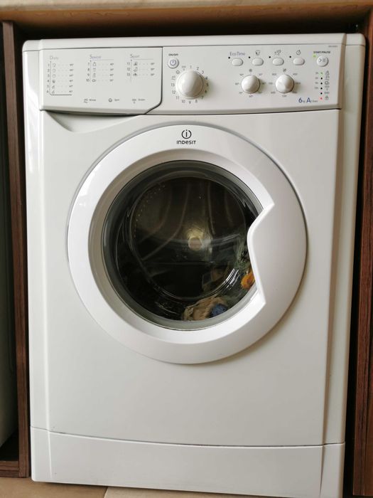 Пералня Indesit IWC6083, 6kg