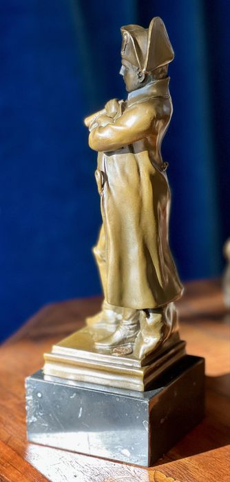 Statuetă bronz cu soclu marmură – Napoleon – semnată
