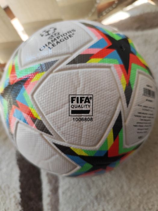 Adidas Finale 22  чисто нова топка, Champions League