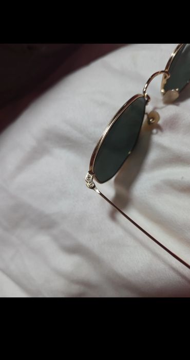 Vand ochelari ray.ban noi