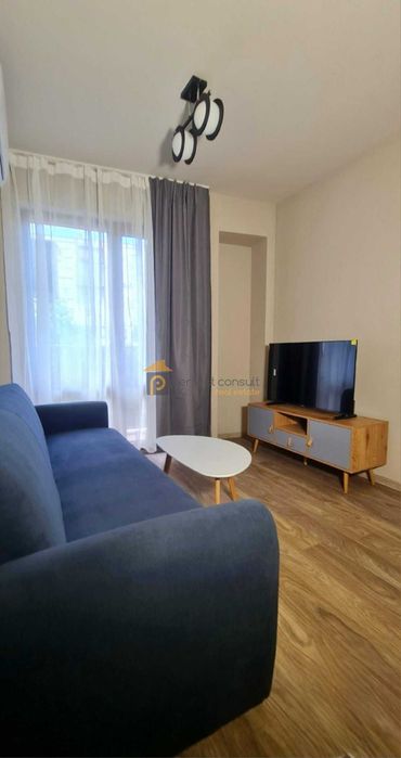 Дава се под наем Двустаен апартамент в Пловдив, Южен - 55 кв.м за 425 € - Снимка #1