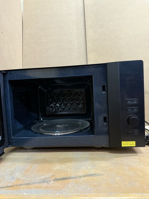 Микровълнова печка Toshiba 23L с грил