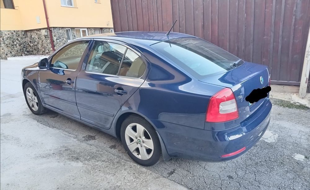 Haion cu luneta skoda octavia 2 facelift LF5A 1.6 tdi 105 cp cayc
