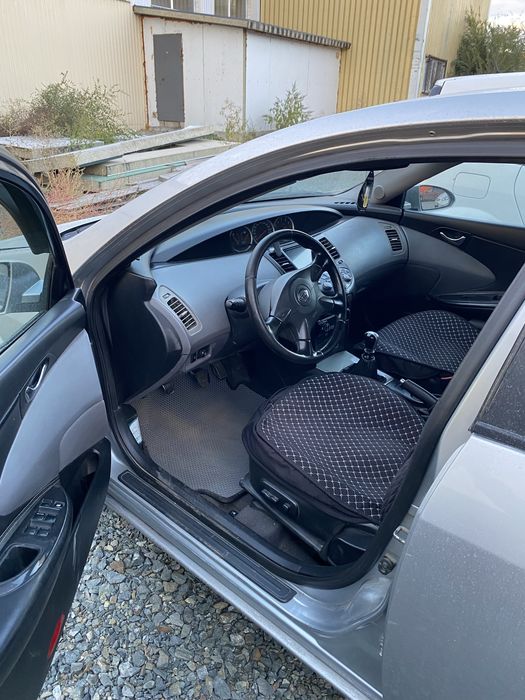 продам машину Nissan primera