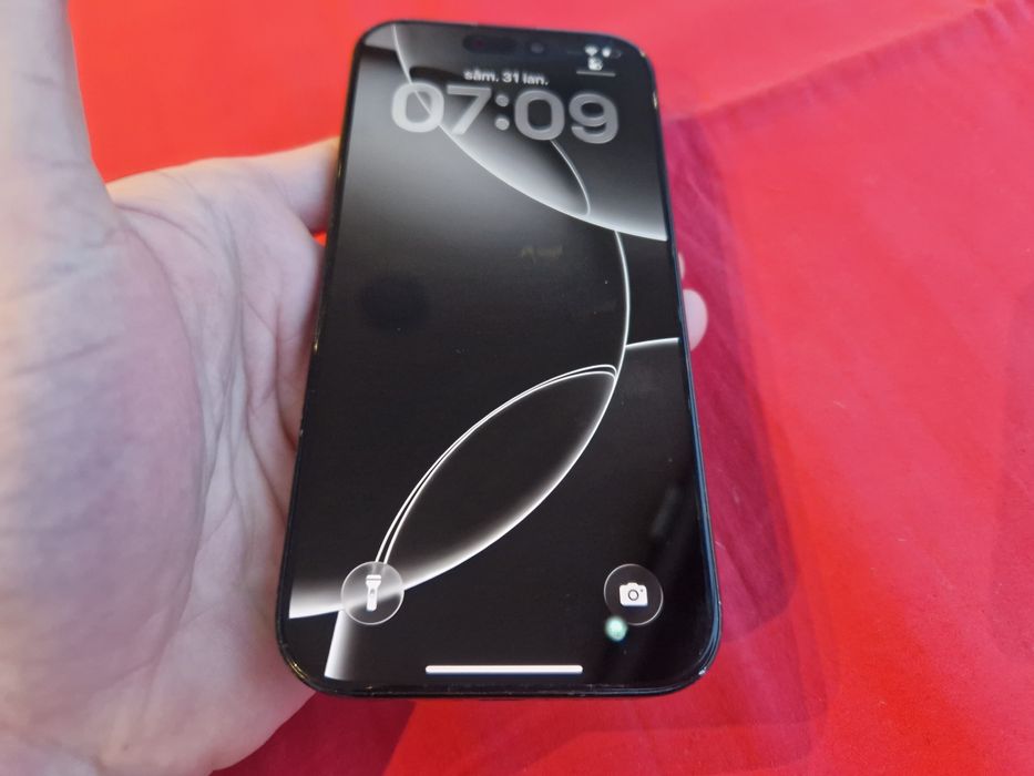 -Iphone 16Pro, Black Titanium, 128Gb, 8Ram, Bat:94%, 306 cicluri incar