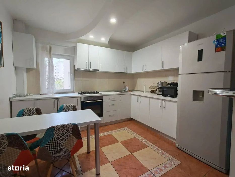 Apartament 3 camere de inchiriat decomandat Vitan Mall