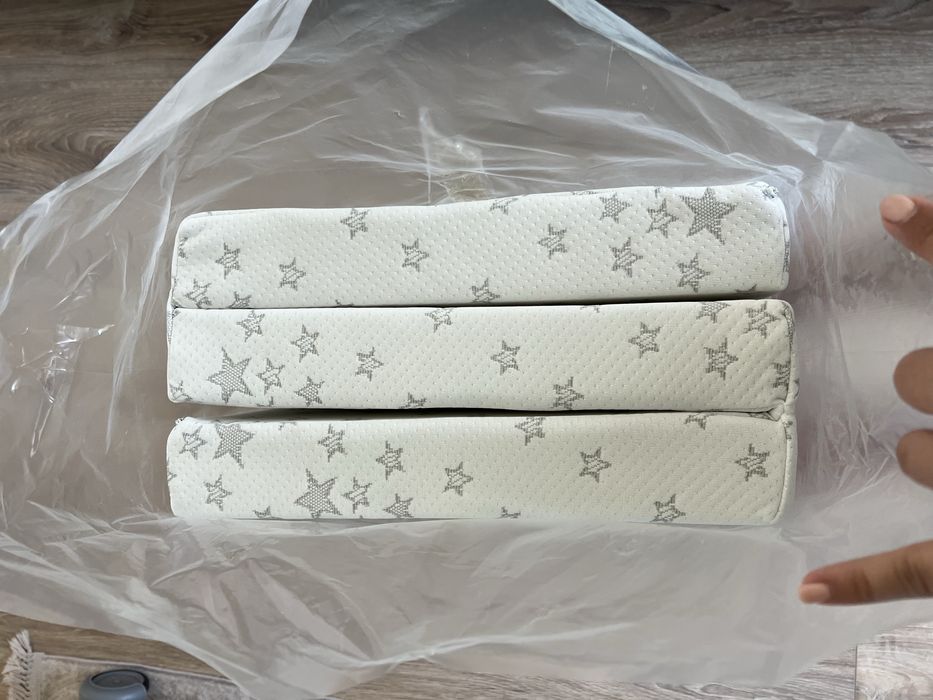 Детска кошара с подарък матрак и аксесоари – отлично състояние!