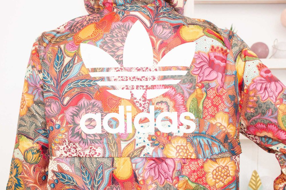 Adidas Farm Fugiprabli дамско яке за бягане флорално с качулка ветровка S