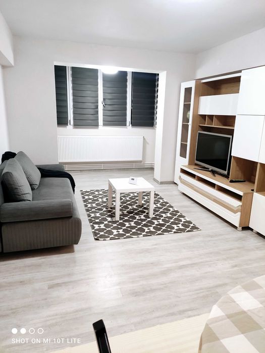 Închiriez apartament 2 camere str Amaradia