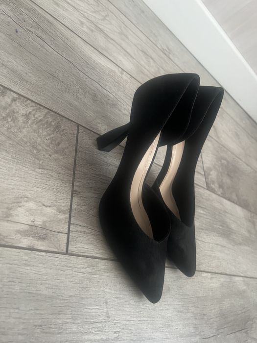 Стильные женские туфли