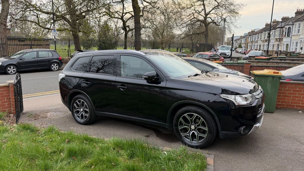 Mitsubishi Outlander 2.2 DI-D 4x4 Automatic – 7 места