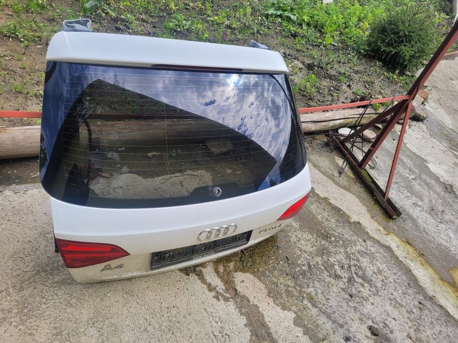 Vând haion Audi a 4 b8 în stare perfecta
