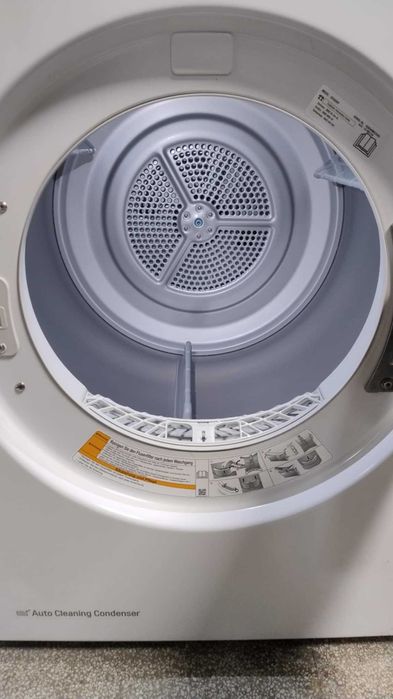 A+++ Сушилня с термопомпа LG-ЛГ 8 кг Auto Cleaning Condenser RT8DIHP