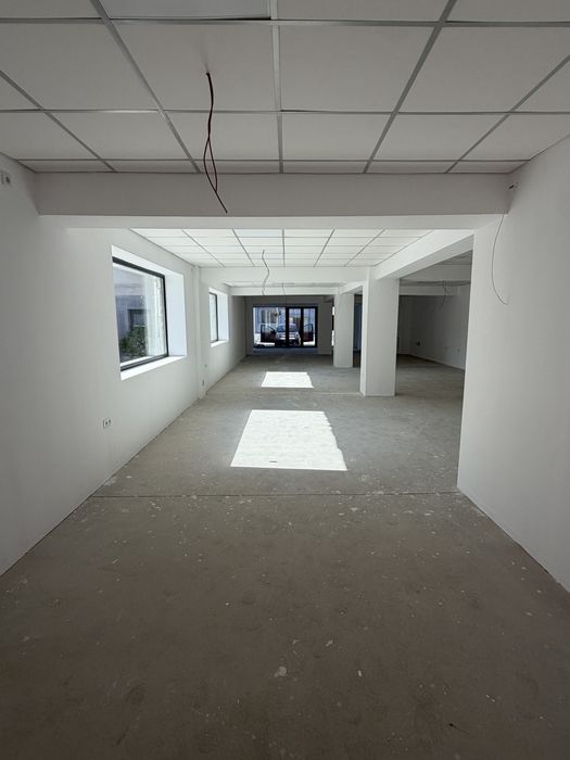 Spatiu Comercial NOU !