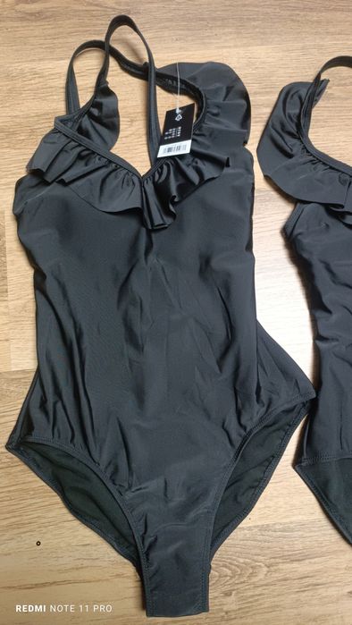 Цял бански  нов в черен цвят