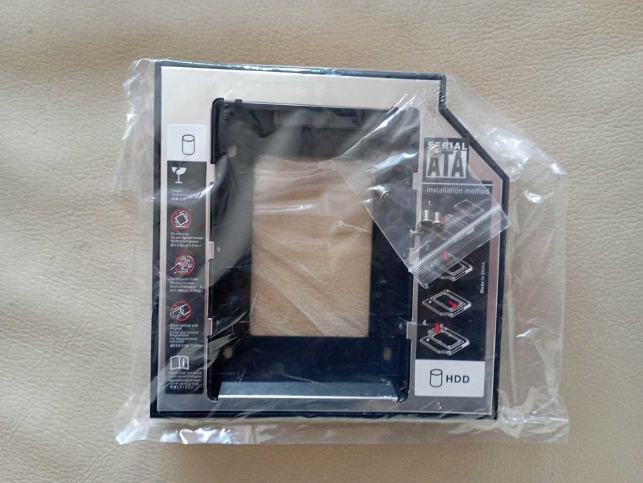 Caddy 9.5 и 12.7 мм. 2.5'' SSD HDD Преходник Кади ,  за хард диск