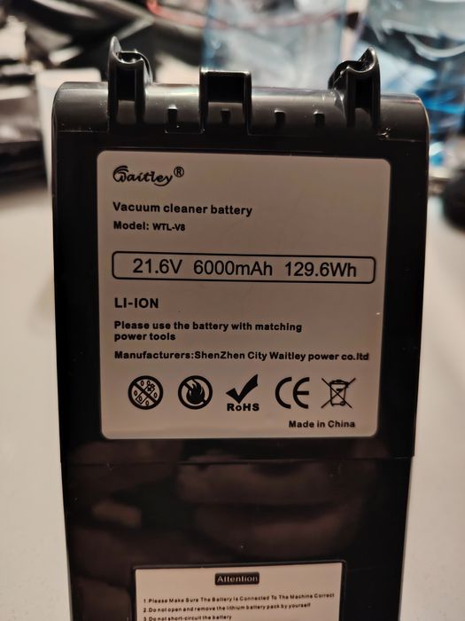 Батерия и префилтър за прахосмукачка Dyson v8 и аналози.