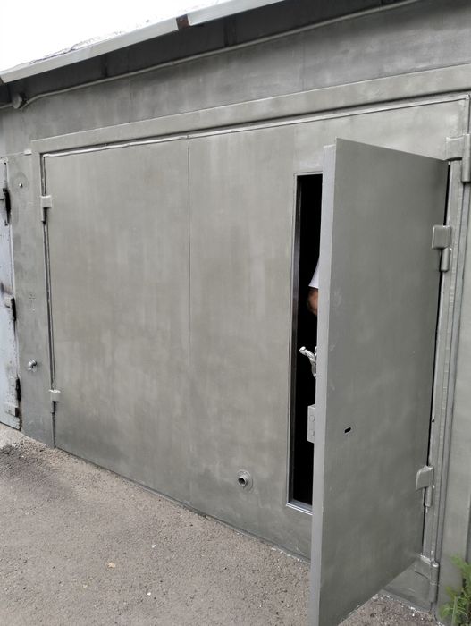 Продам гараж  с кессоном.