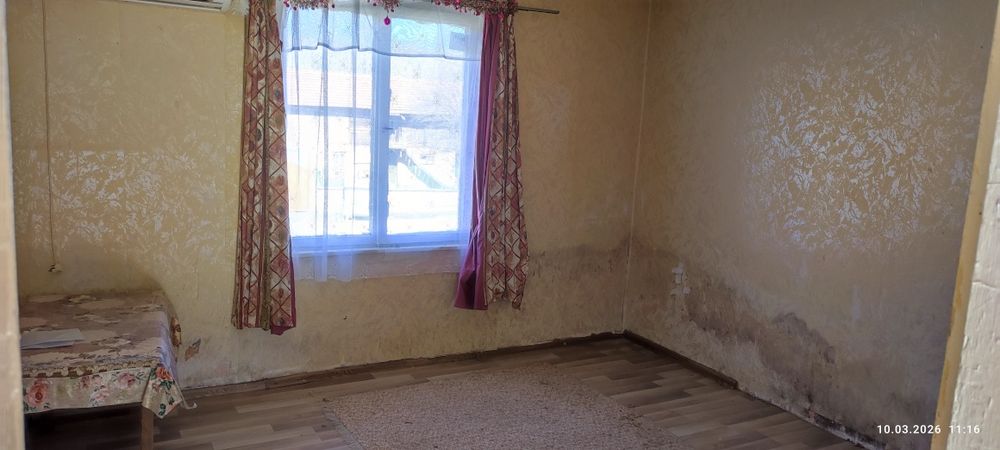 Продава се Етаж от къща в с. Стежерово, Област Плевен - 1000 кв.м за 5 €/кв.м - Снимка #8