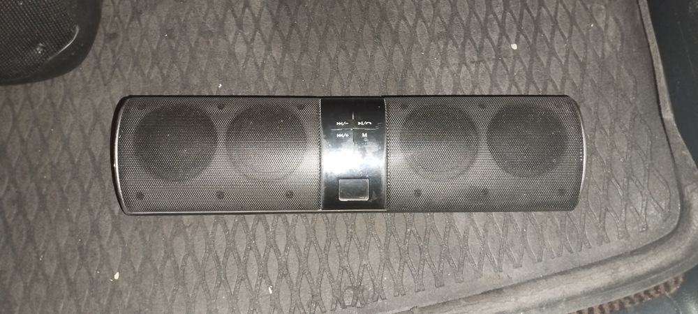 Продам колонку JBL XTRMM4