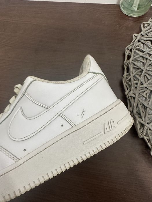 Продавам nike air force 1