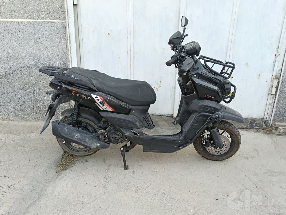 skuter TANK  benzin skutr