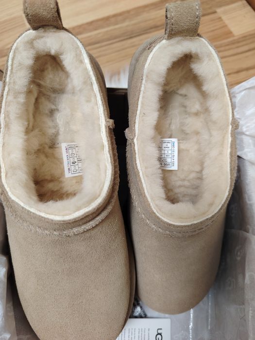 Ugg clasic micro piele intoarsa