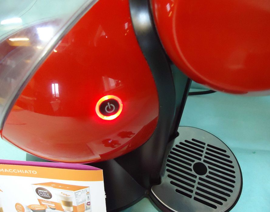 Кафемашина с гаранция 1 година NESCAFÉ® Krups Dolce Gusto Melody.Red