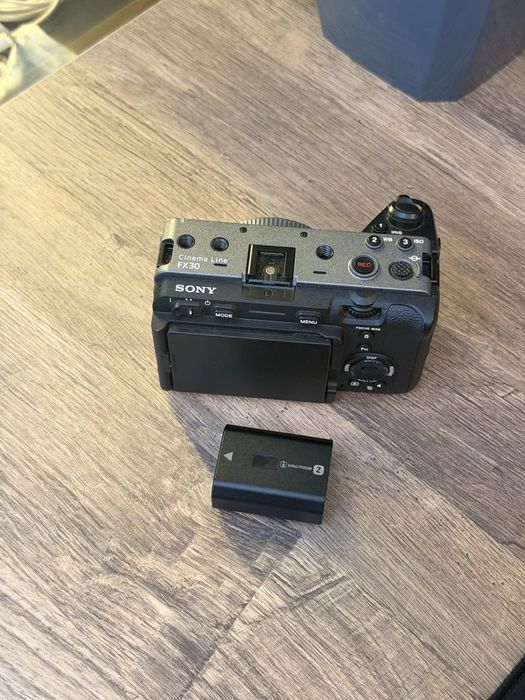 Продаю сетап Sony FX30 + 2 объектива