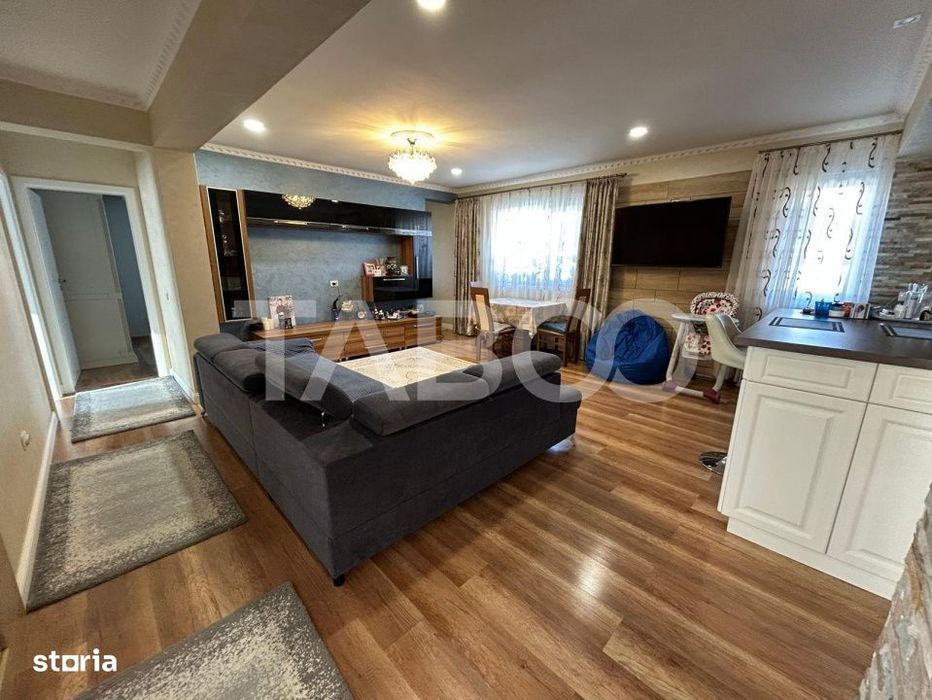 Apartament 4 camere 100 mp utili la casa in cartier Iris Cluj-Napoca