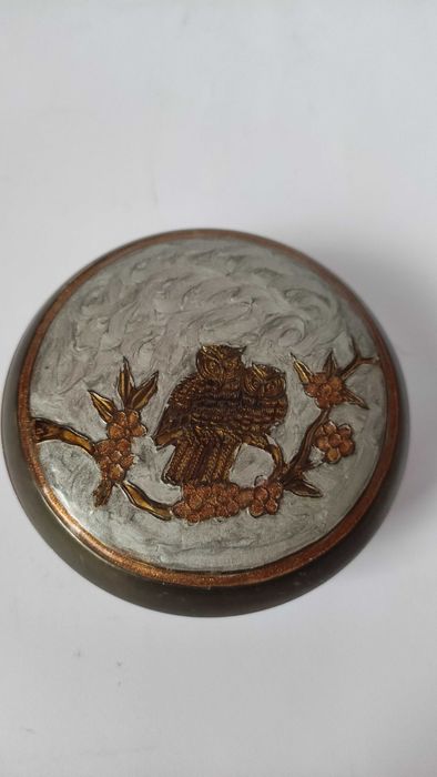 2 кутии от масивен месинг техника емайл