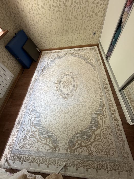 Ковер 2х3 10.000 тг