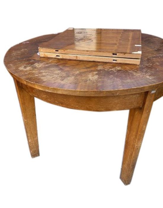 Продается Стол круглый.