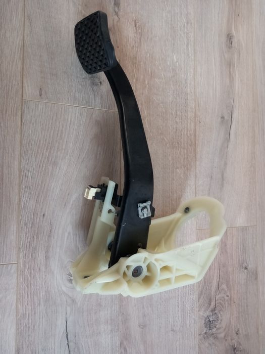 Pedala pedalier frana cutie automata BMW F30 F36 F20 F31 F32 F22 F34