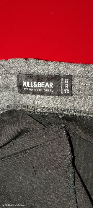 Pantaloni trening  Pull & Bear  mărime M  buzunare fermoar