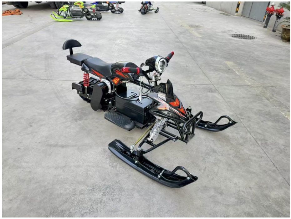 Снегоход детский с мотором