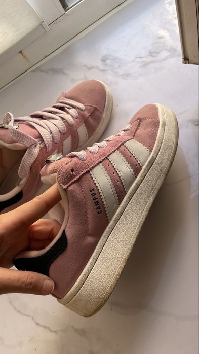 КРОССОВКИ адидас для девушек