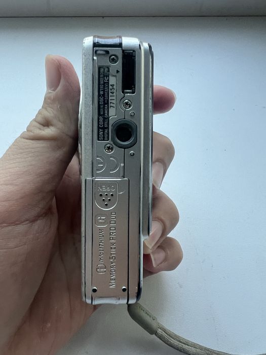 Sony Cyber-shot DSC-W110 мыльница
