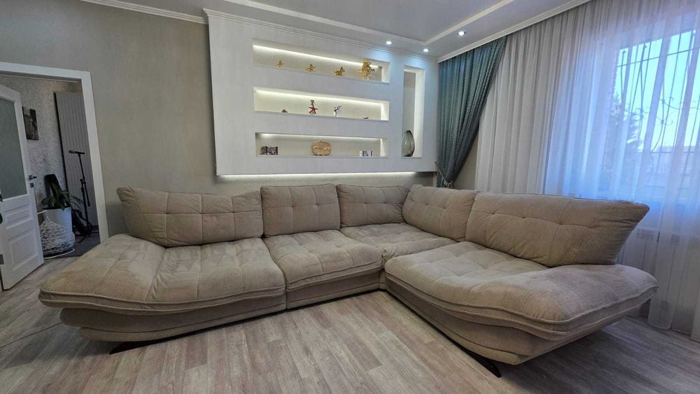 Диван в гостинную